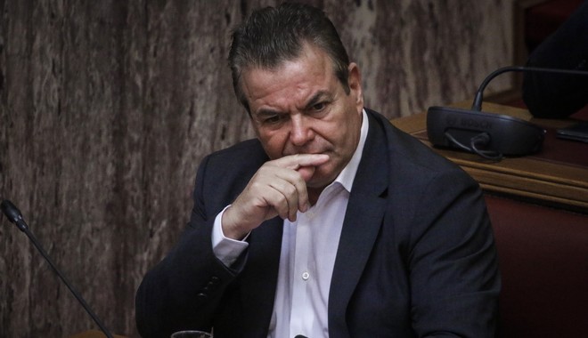 Πετρόπουλος: Μηνιαία ασφαλιστική εισφορά έως 200 ευρώ θα καταβάλει το 90% των μη μισθωτών