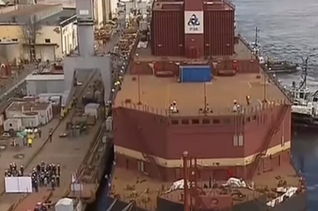 Ρωσία: Σε λειτουργία ο αντιδραστήρας του πρώτου πλωτού πυρηνικού σταθμού
