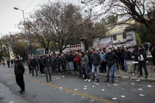Προπηλακίστηκαν στελέχη του ΣΥΡΙΖΑ στο Πολυτεχνείο