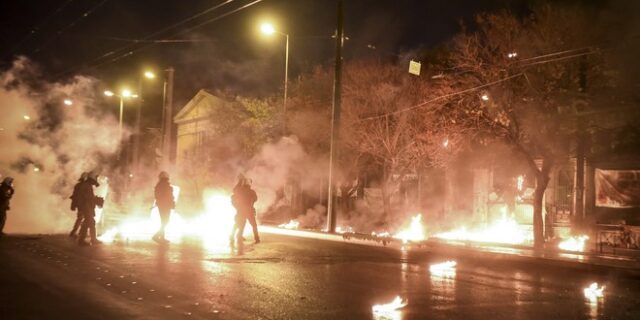 Πολυτεχνείο 2018: Το οργανωμένο σχέδιο των αντιεξουσιαστών και η απάντηση της αστυνομίας