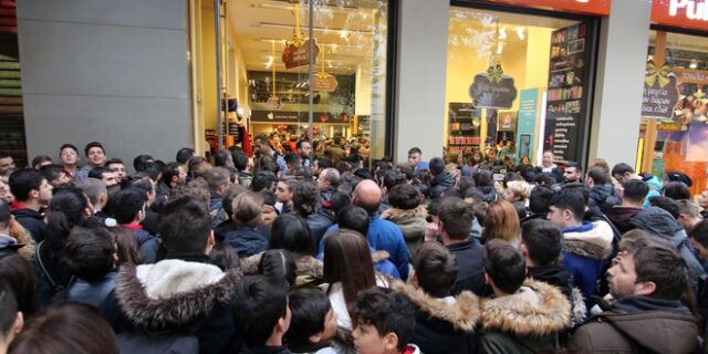 Black Friday 2018 – Public: Τι ώρα ξεκινούν οι προσφορές. Διευρυμένο ωράριο για την Μαύρη Παρασκευή