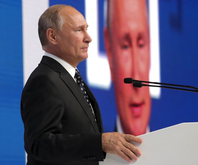 Υπό το βλέμμα του Πούτιν “πέταξε” νέος ρωσικός υπερηχητικός πύραυλος