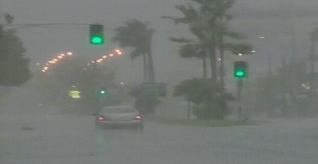 Χάος στο Σίδνεϊ: Καταιγίδες και άνεμοι παρέλυσαν τα πάντα