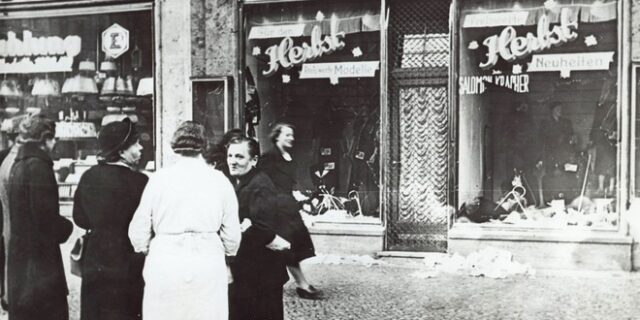 Σαν σήμερα η “Νύχτα των Κρυστάλλων”