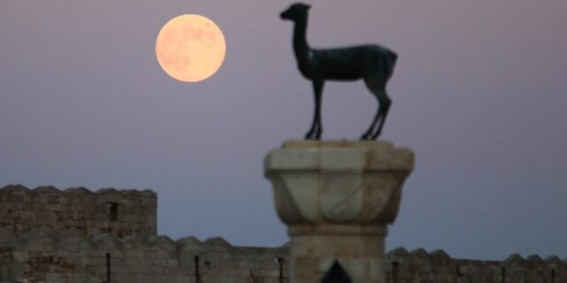 Ρόδος: Από πού κρατά η σκούφια της Μέρος 2ο