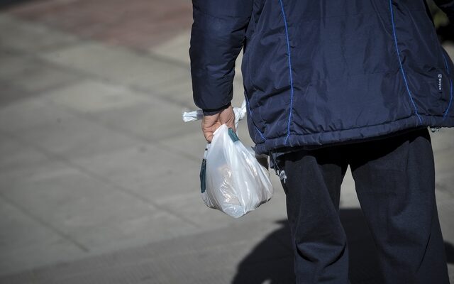 Τέλος οι φθηνές πλαστικές σακούλες – Αυξάνεται η τιμή τους από 1η Ιανουαρίου