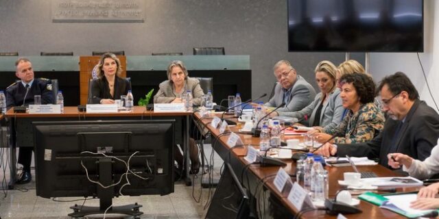 Σύσκεψη στο Υπουργείο Προστασίας του Πολίτη με εκπροσώπους φορέων προστασίας ανηλίκων