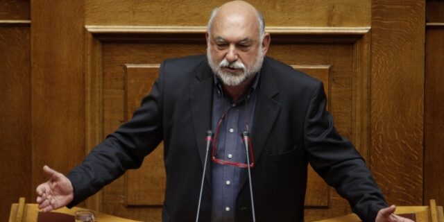 Συρμαλένιος: Κάποιοι νομίζουν ότι το άσυλο είναι ιδιοκτησία τους