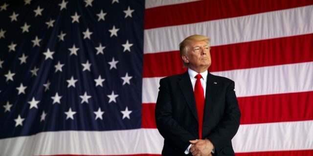 Ενδιάμεσες εκλογές στις ΗΠΑ: Η κρίσιμη αναμέτρηση μετατρέπεται σε δημοψήφισμα για τον Τραμπ