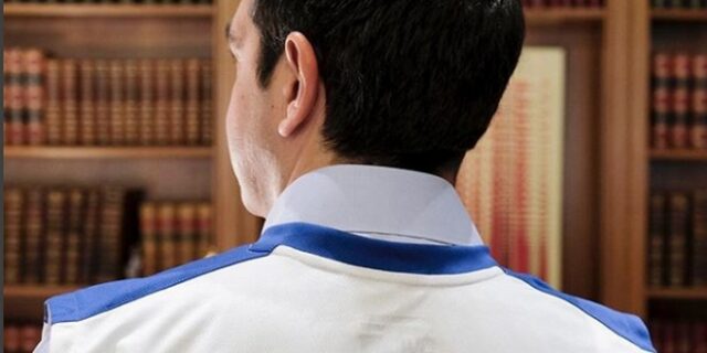 Ο Αλέξης Τσίπρας υποκλίνεται στο μεγαλείο του Γιάννη Αντετοκούνμπο