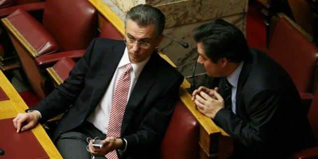 Το φλερτ του Άδωνι σε Ρουσόπουλο για δίδυμο στο Βόρειο Τομέα Αθηνών