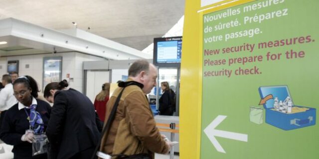 Πανικός στο αεροδρόμιο Σαρλ ντε Γκωλ: Συνελήφθησαν 2 άτομα με ψεύτικα όπλα