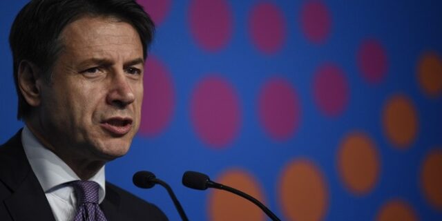 Την Τετάρτη στις Βρυξέλλες η συνάντηση Κόντε – Γιούνκερ