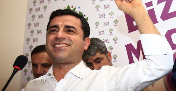 Τουρκικό Συνταγματικό Δικαστήριο: Παράνομη η παρατεταμένη κράτηση του Ντεμιρτάς