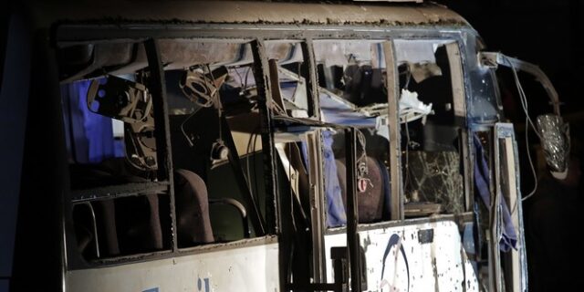 Αίγυπτος: “Προδότες” οι υπαίτιοι της επίθεσης στο τουριστικό λεωφορείο