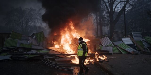Γαλλία: Νέα επεισόδια σε σχολεία του Παρισιού – Φωτιά σε Λύκειο της Τουλούζης