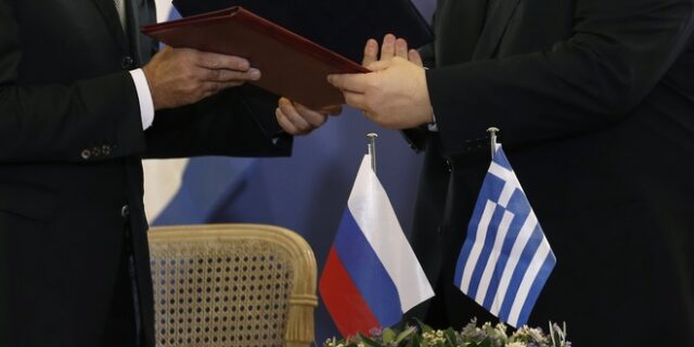 Ντίντριχ: Οι ελληνο-ρωσικές σχέσεις δείχνουν σταθερή βελτίωση