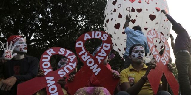 Παγκόσμια Ημέρα κατά του AIDS: Αγρυπνίες και συγκεντρώσεις σ’ όλον τον κόσμο
