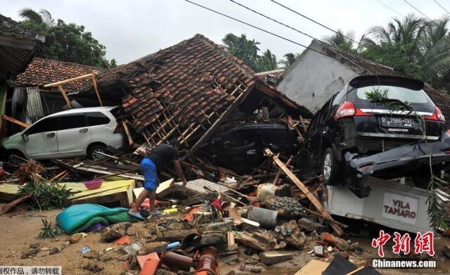 Ινδονησία: Το ολέθριο σφάλμα για το φονικό τσουνάμι – Άγνωστος αριθμός αγνοούμενων