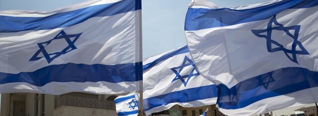 Ξεσηκωμός στο Ισραήλ: Υπουργός της Ιορδανίας περπάτησε πάνω στη σημαία του