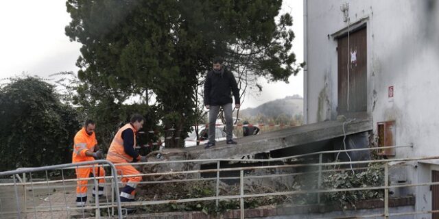 Η στιγμή που γέφυρα της ντισκοτέκ υποχωρεί παρασέρνοντας στο θάνατο έξι ανθρώπους