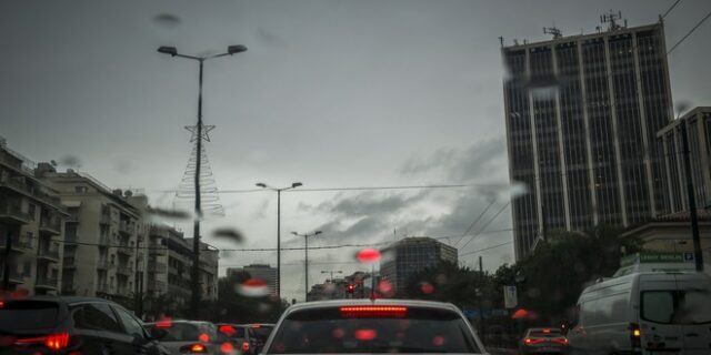 Καιρός: Βροχές και καταιγίδες από τα δυτικά – Νοτιάδες έως 7 μποφόρ