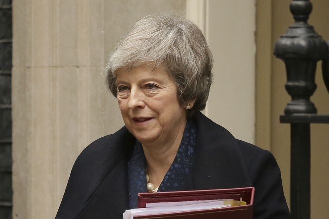 Brexit: Πίστωση χρόνου στην Τερέζα Μέι – Εξετάζονται νέες διαβεβαιώσεις από ΕΕ