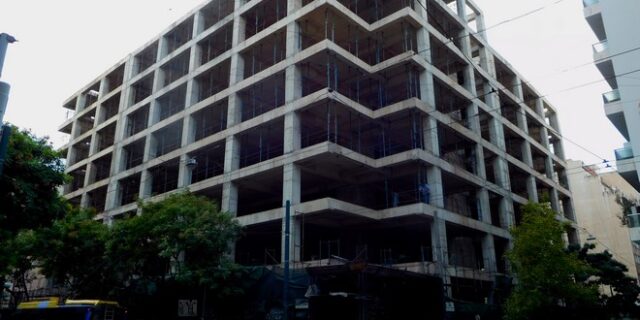 Σαν σήμερα πυρπολούνται Μινιόν και Κατράντζος