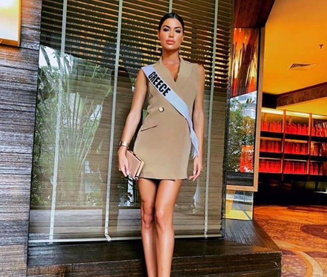 Ιωάννα Μπέλλα: Με παραδοσιακή στολή στο Miss Universe ανάμεσα σε 97 διαγωνιζόμενες