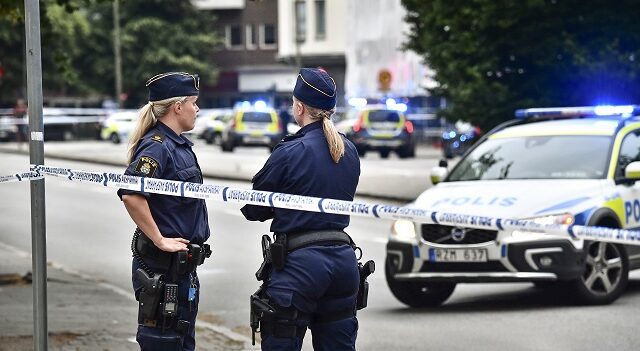 Σουηδία: Πυροβολισμοί σε εμπορικό κέντρο στη Στοκχόλμη