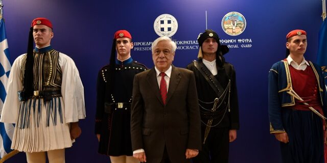Επίσημη παρουσίαση σειράς γραμματοσήμων για την Προεδρική Φρουρά