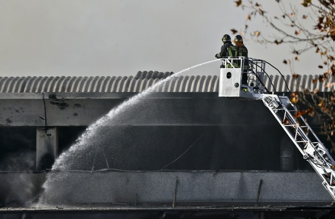 Ρώμη: Μεγάλη φωτιά σε κέντρο επεξεργασίας απορριμμάτων