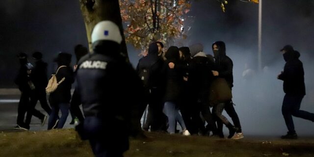 Ένταση και χημικά στη Θεσσαλονίκη – Πάνω από 20 προσαγωγές