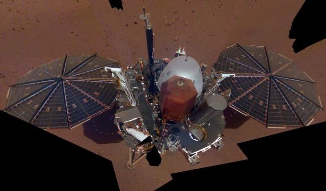 Αυτή είναι η πρώτη “σέλφι” από τον Άρη
