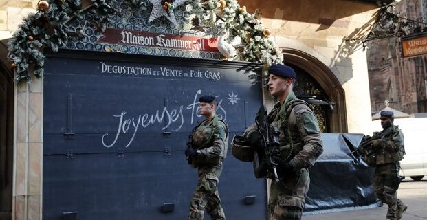 Γαλλία: 48χρονος σκότωσε 3 χωροφύλακες – Κρατούσε όμηρο τη γυναίκα του