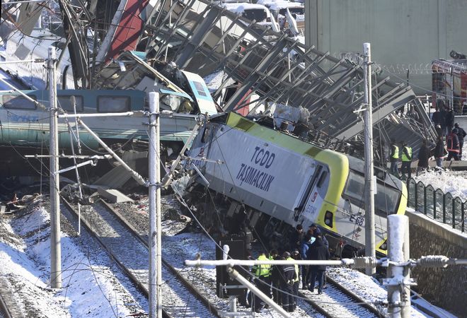 Σιδηροδρομικό δυστύχημα στην Τουρκία: 9 νεκροί, 47 τραυματίες