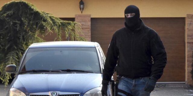 Τσεχία: Κόντρα για τους πράκτορες – Χασομέρηδες τους αποκάλεσε ο Μίλος Ζέμαν