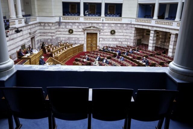 Καυτό τρίμηνο στην ελληνική Βουλή