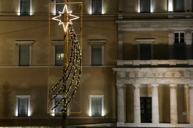 Σε πόλη των Αγγέλων μετατρέπεται η Αθήνα για τα Χριστούγεννα και την υποδοχή του 2019
