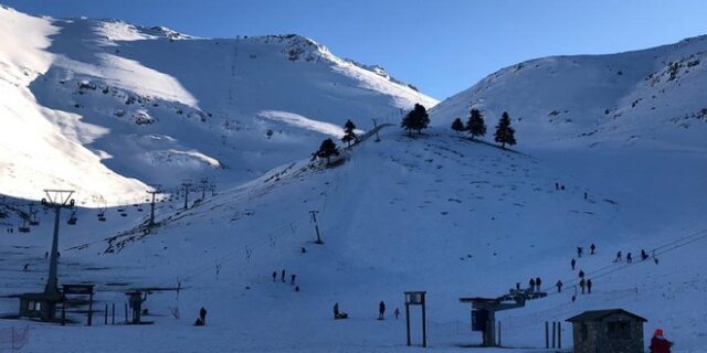 Δέκα ελληνικοί χειμερινοί προορισμοί για να αποδράσετε Χριστούγεννα και Πρωτοχρονιά