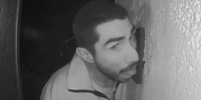 Αναζητείται 33χρονος που έγλειφε κουδούνι σπιτιού επί τρεις ώρες