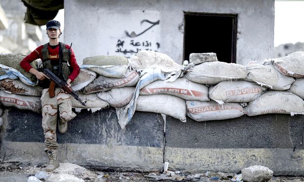 Τουλάχιστον 11 άμαχοι νεκροί από βομβαρδισμούς στην Ινλτίμπ