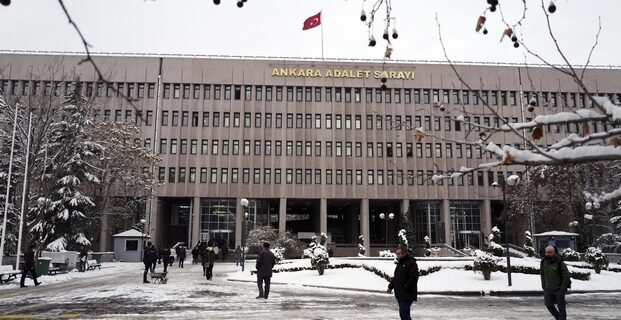 Καταδίκασαν δικαστή που είχε τιμηθεί με βραβείο για τα ανθρώπινα δικαιώματα