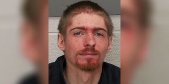 Πρωτοφανές: Άγνωστος κατέλαβε σπίτι οικογένειας που έλειπε ταξίδι – Άλλαξε και τις κλειδαριές