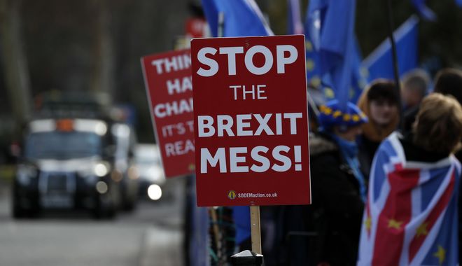 Brexit: Ε.Ε. – Βρετανία επεξεργάζονται σχέδιο αποτροπής τραπεζικού χάους