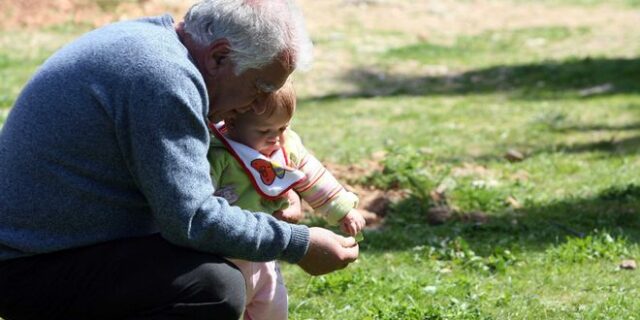 SOS για το δημογραφικό: Η Ελλάδα μικραίνει κάθε χρόνο