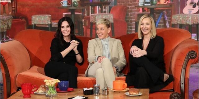 “Friends” για πάντα: Η “Μόνικα” και η “Φοίβη” έκαναν reunion για χάρη της Έλεν ντε Τζενέρις