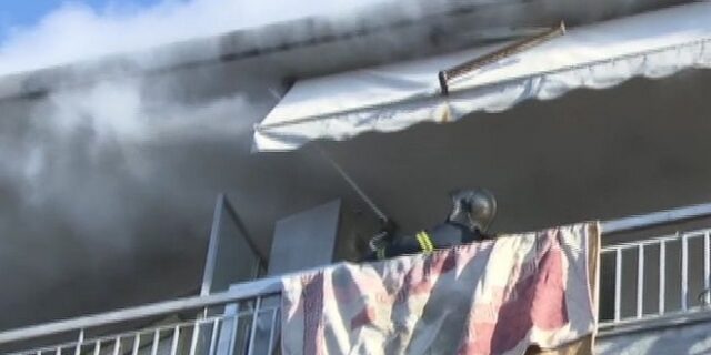 Ολοσχερής καταστροφή διαμερίσματος από φωτιά στην Τούμπα