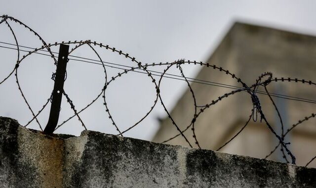 Αποφυλακίζονται 1000 κρατούμενοι λόγω κορονοϊού