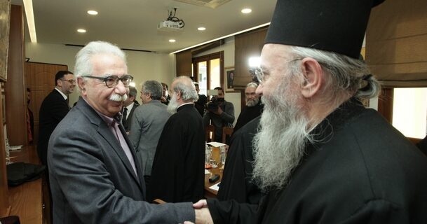 Η μισθοδοσία του κλήρου στη συνάντηση Γαβρόγλου με την Ειδική Επιτροπή Διαλόγου της Εκκλησίας